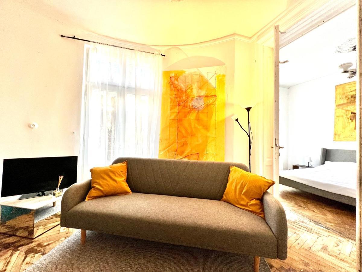 Sada Art Gallery Apartment Bukarest Exterior foto